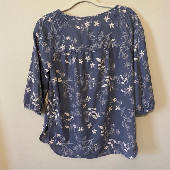 ❌ [SOLD] Lauren Conrad | Floral Peasant 3/4 Sleeve Blouse | Blue - Picture 2 of 8